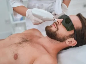 إجراء تجميلي في عيادة التجميل الرجالي بحياتي كير بصبيا